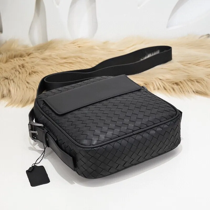 All categories 💚 Top version men’s bags 💚 BV 2024 new BV crossbody bag
